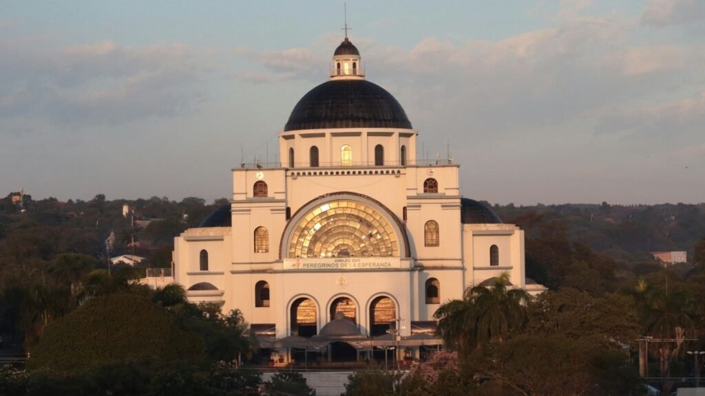 Living and doing business in Paraguay as part of international investment strategy